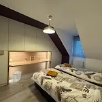 T3 Flat Moderne Sur 2 Etages Metro Parking Free Entrance Autonome Apartment