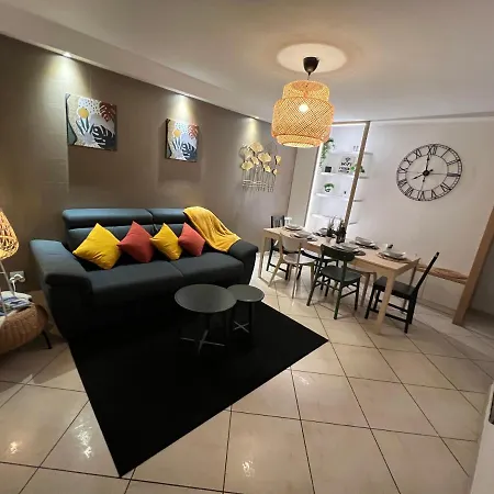 T3 Flat Moderne Sur 2 Etages Metro Parking Free Entrance Autonome דירה רואן