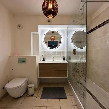 Duplex T3 Moderne Au Metro - Clim & Parking Prive Apartment *
